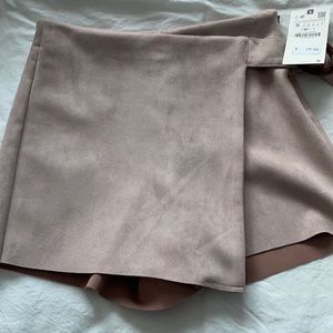 Zara Skirt size S NWT